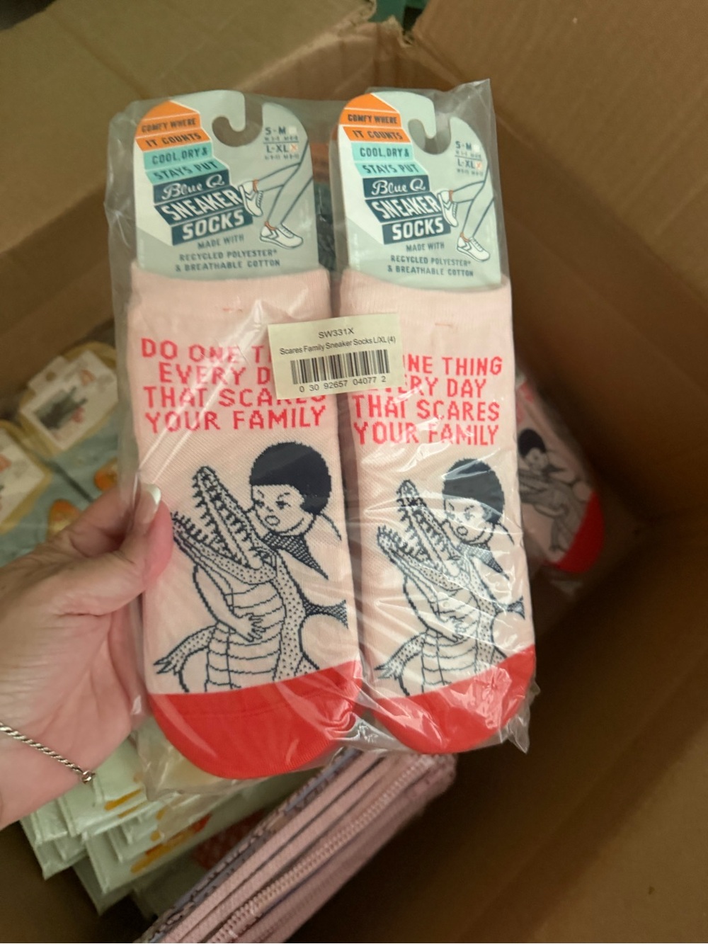Blue Q Pink & Red Novelty Low-Cut Sneaker Socks